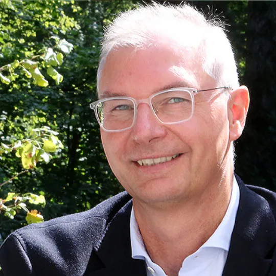 Dr. Steffen Schramm
